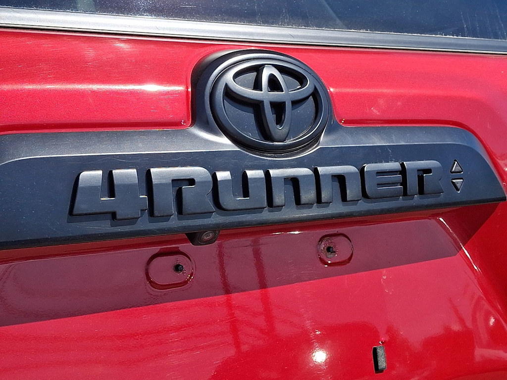 Thumbnail: 2022 Toyota 4Runner - 7