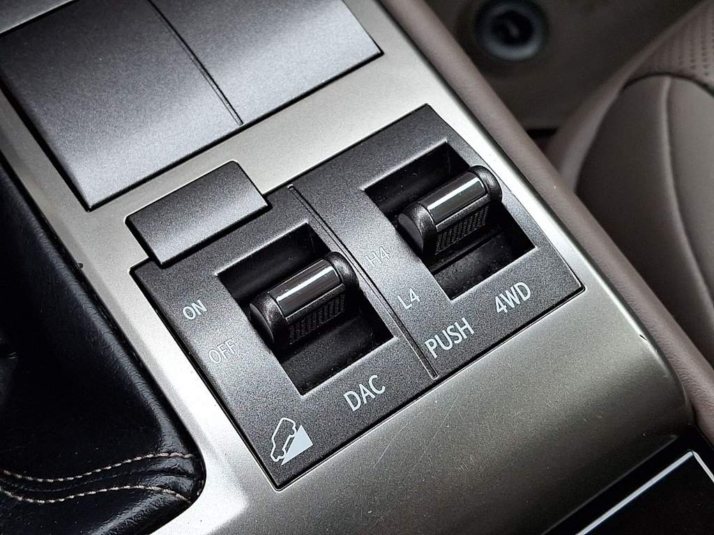 Thumbnail: 2019 Lexus GX - 30