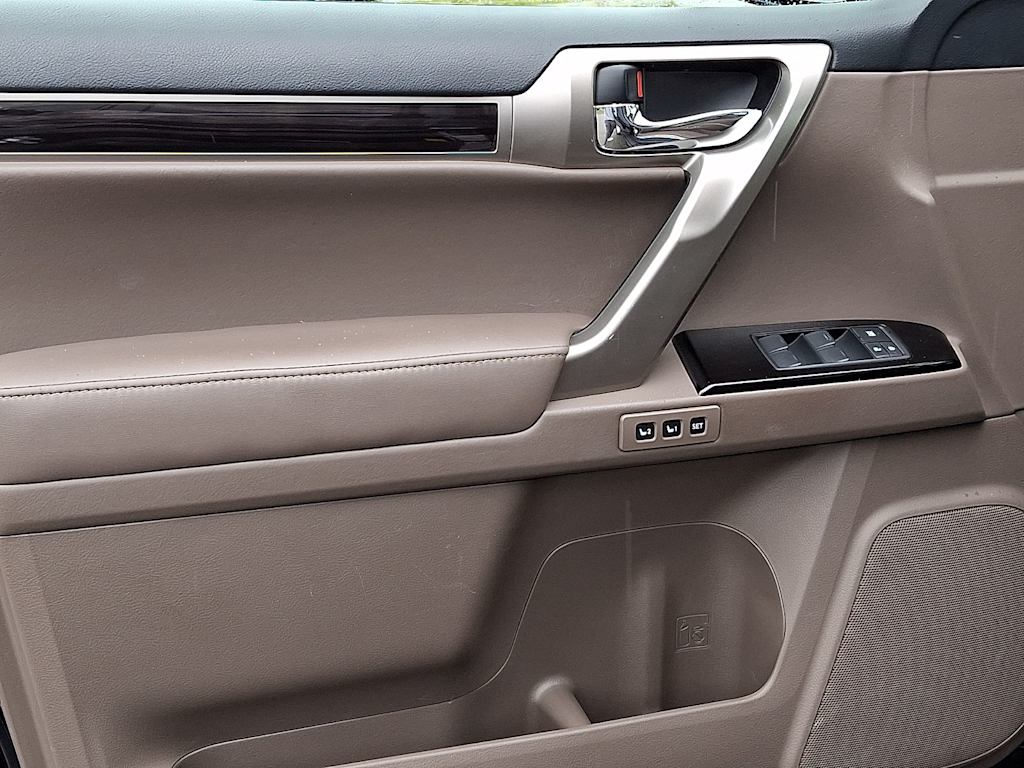 Thumbnail: 2019 Lexus GX - 22