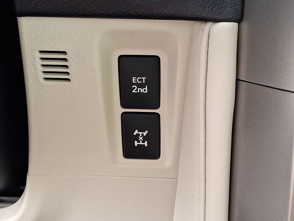 Thumbnail: 2021 Lexus GX - 31