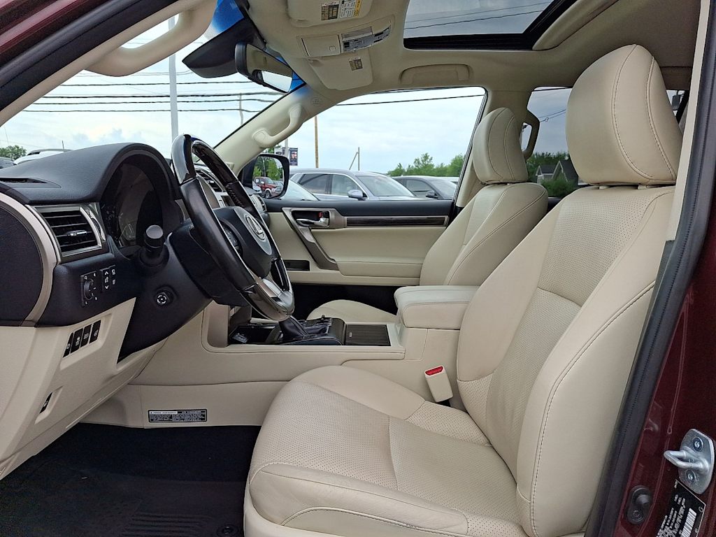 Thumbnail: 2021 Lexus GX - 10