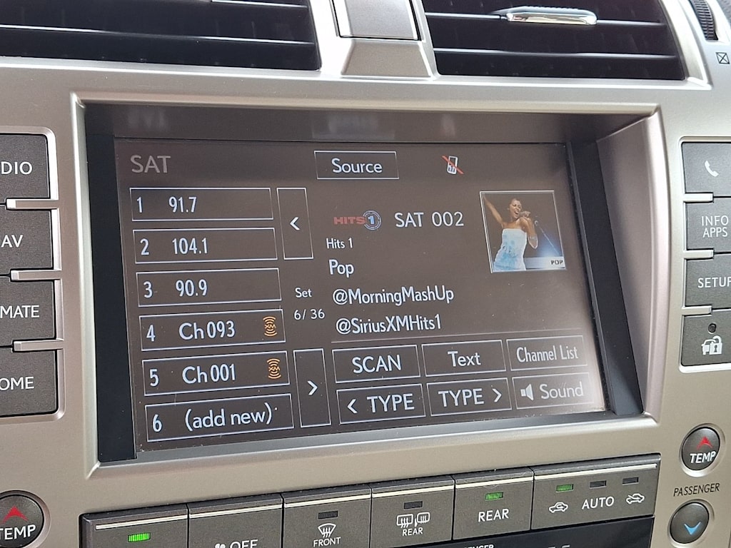 Thumbnail: 2021 Lexus GX - 24