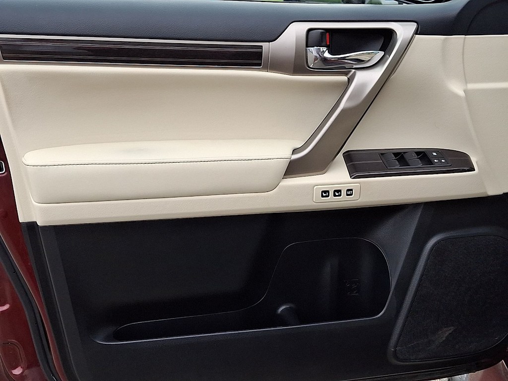 Thumbnail: 2021 Lexus GX - 21