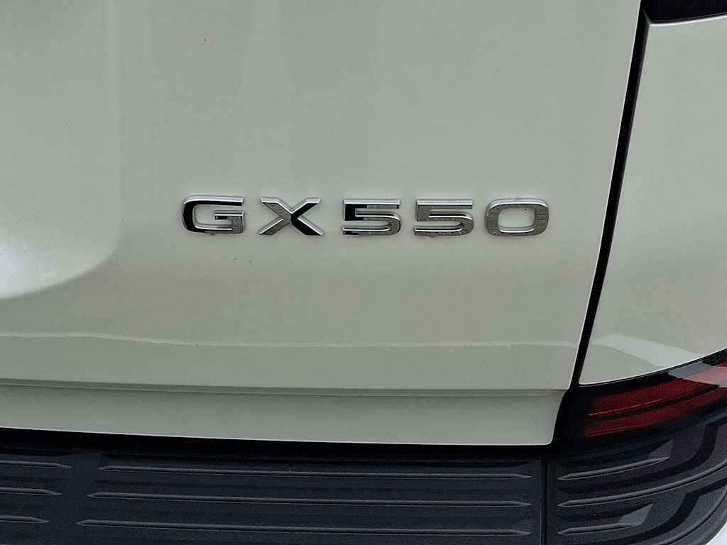 Thumbnail: 2024 Lexus ES - 7