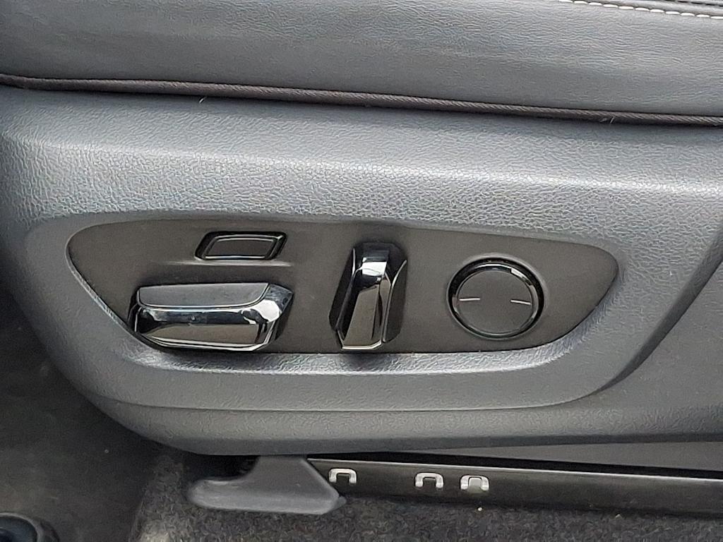 Thumbnail: 2024 Lexus ES - 35