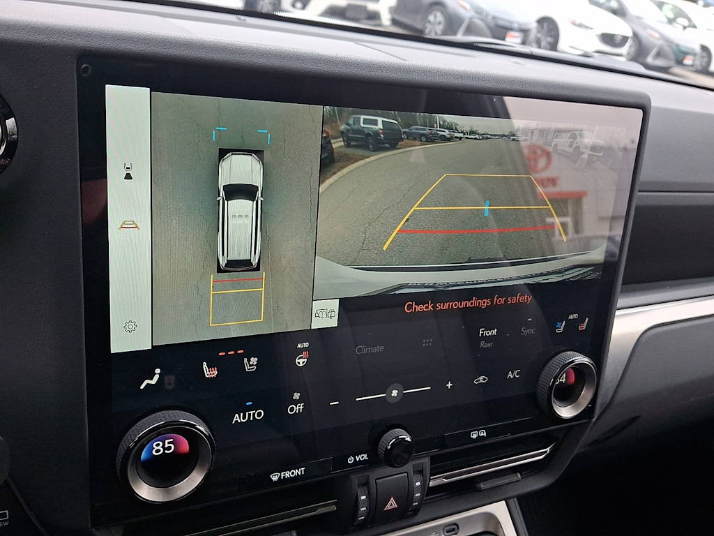 Thumbnail: 2024 Lexus ES - 26