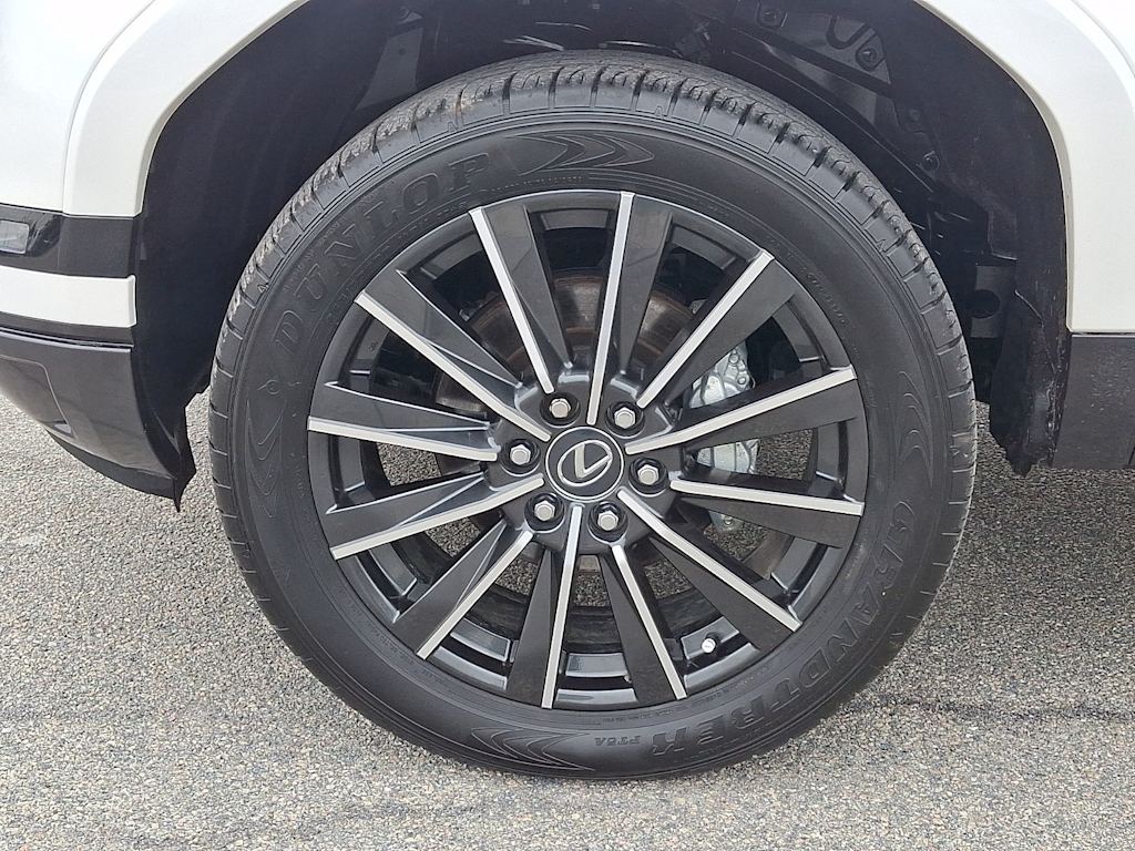 Thumbnail: 2024 Lexus ES - 8