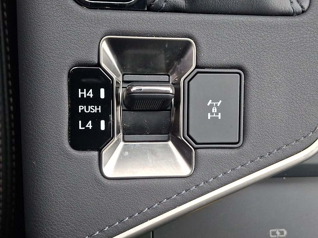 Thumbnail: 2024 Lexus ES - 30