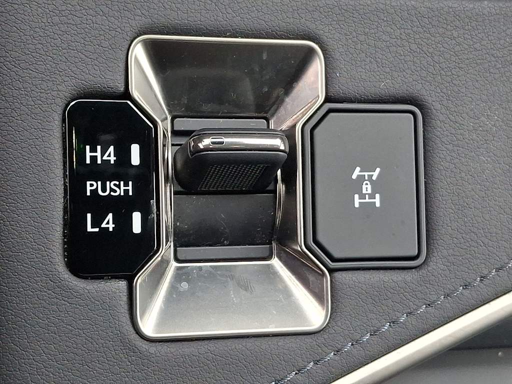 Thumbnail: 2024 Lexus ES - 34