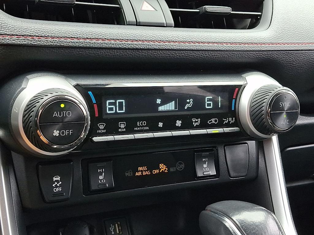 Thumbnail: 2023 Toyota RAV4 - 24