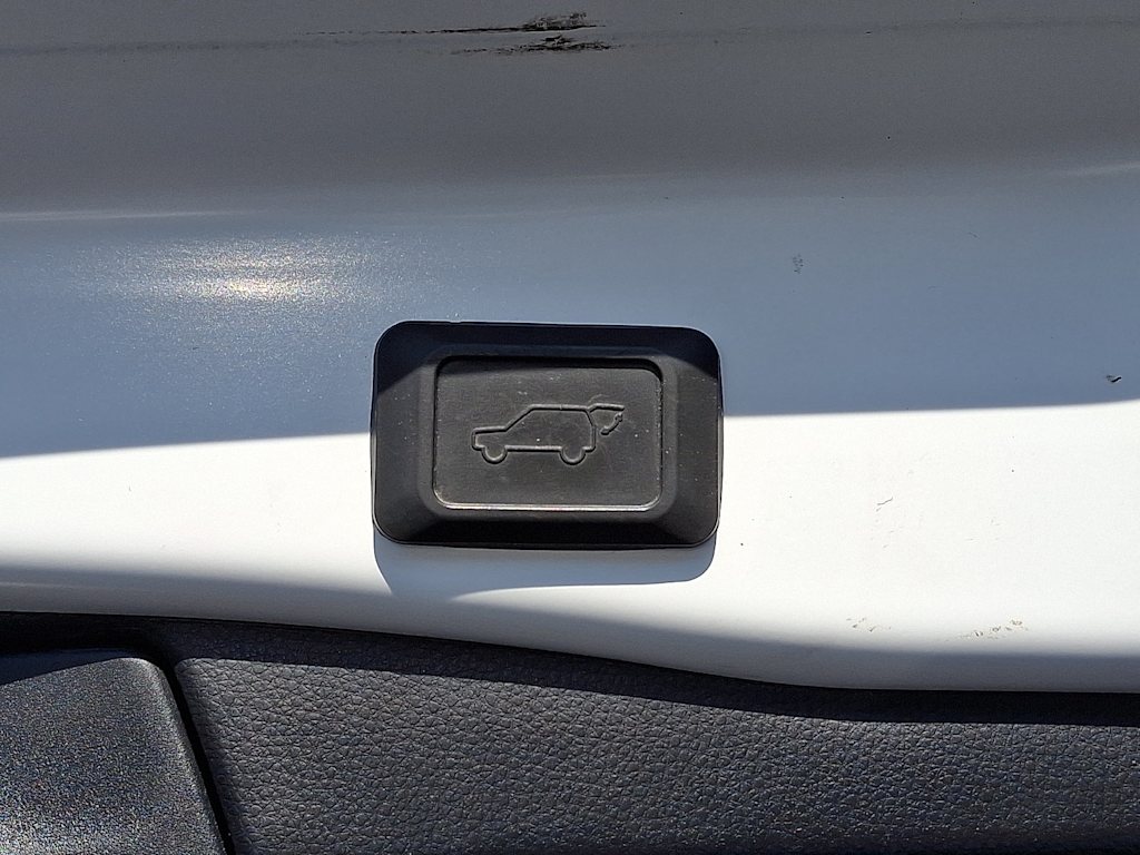 Thumbnail: 2021 Toyota RAV4 - 5