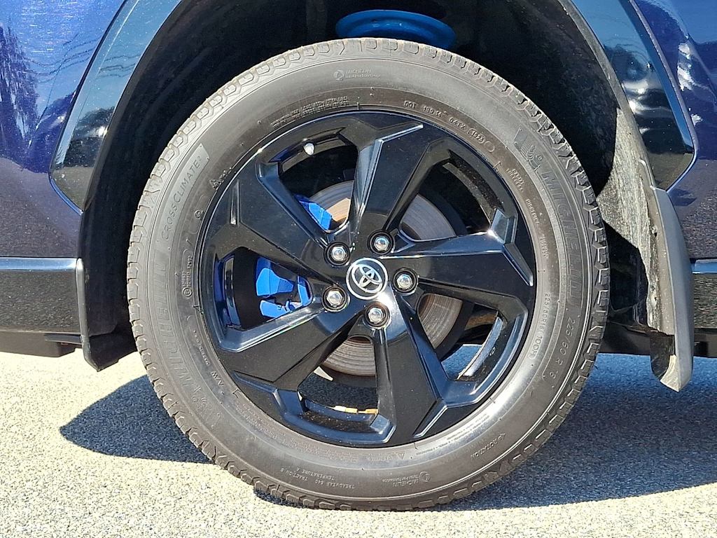 Thumbnail: 2019 Toyota RAV4 - 8