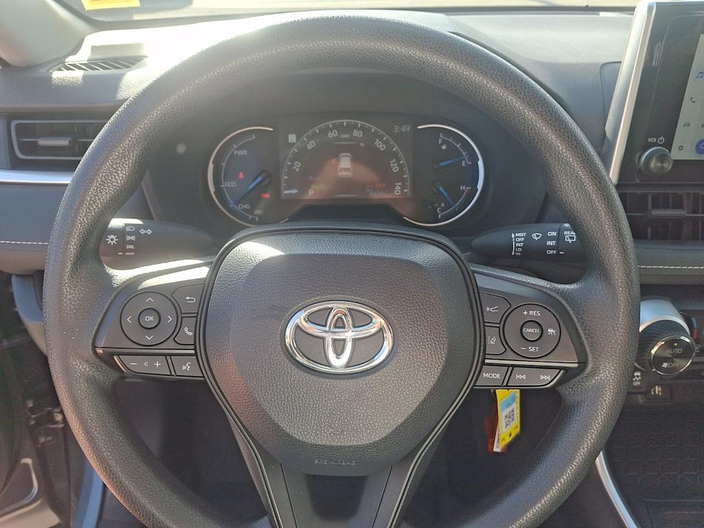 Thumbnail: 2025 Toyota RAV4 - 21