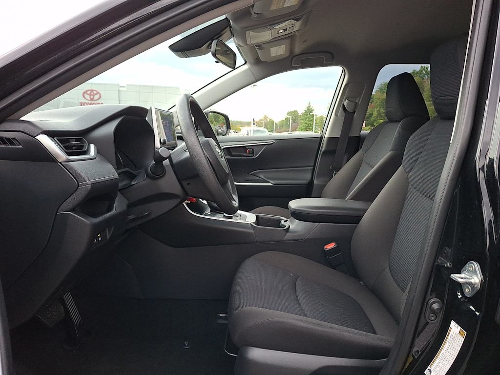 Thumbnail: 2025 Toyota RAV4 - 10