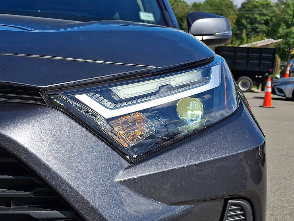 Thumbnail: 2025 Toyota RAV4 - 19