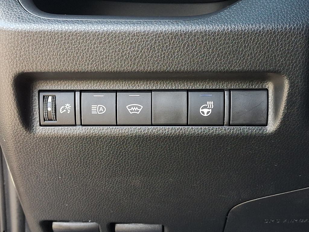 Thumbnail: 2025 Toyota RAV4 - 31