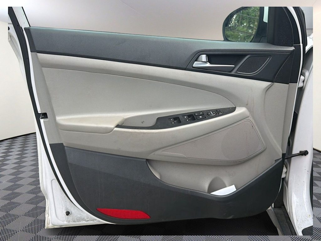 Thumbnail: 2017 Hyundai Tucson - 13