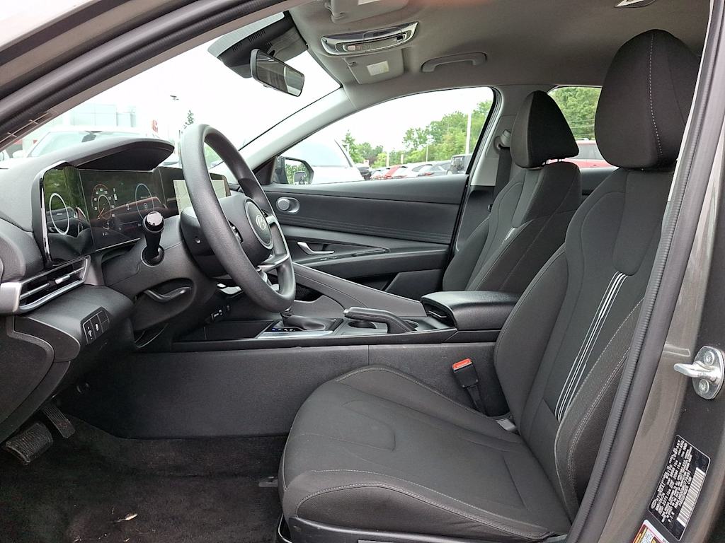 Thumbnail: 2024 Hyundai Elantra - 9