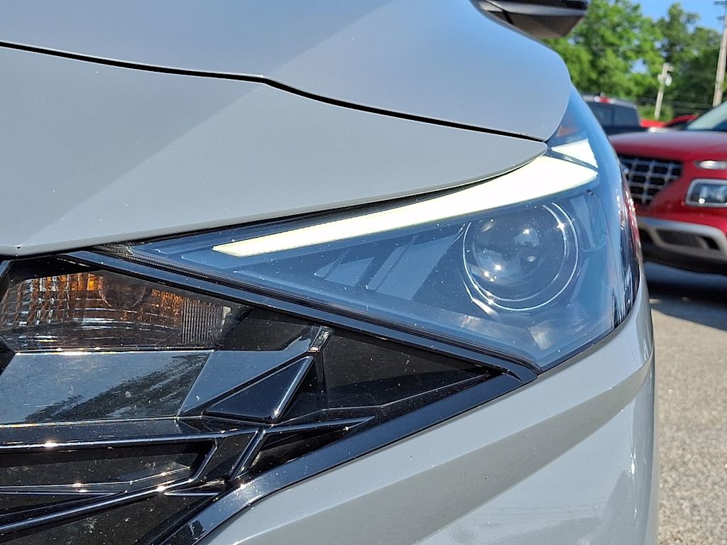 Thumbnail: 2021 Hyundai Elantra - 19