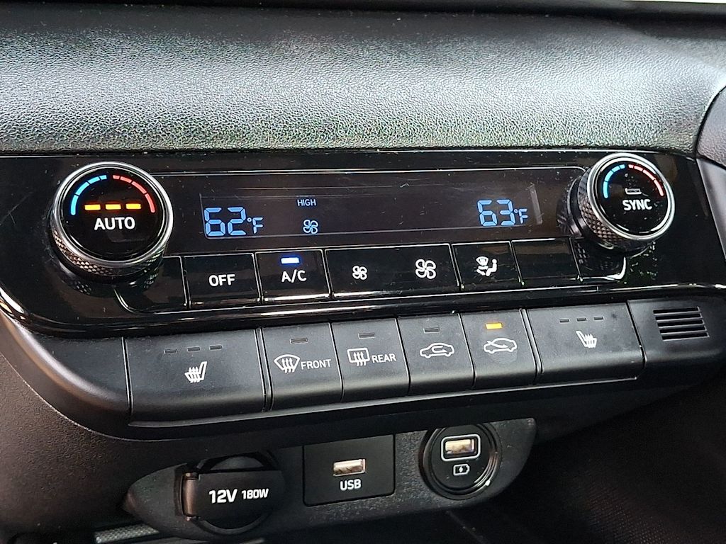 Thumbnail: 2021 Hyundai Elantra - 22