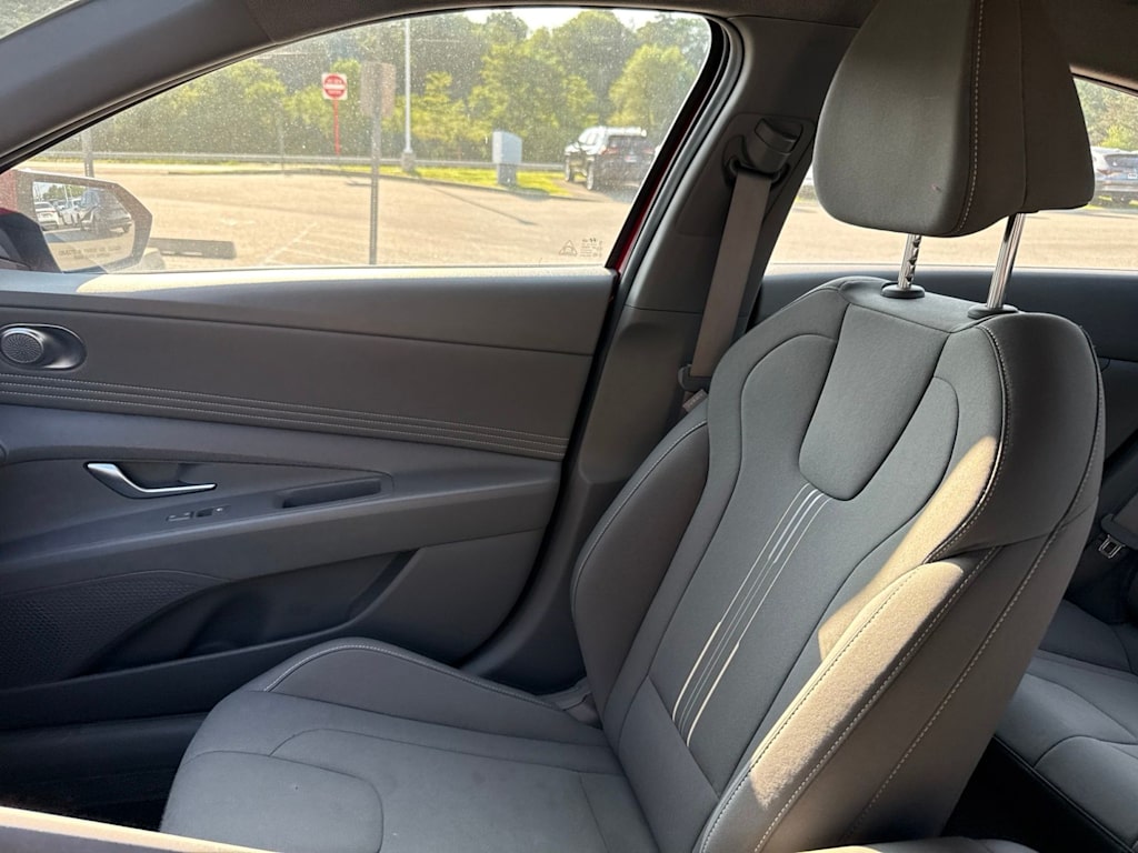 Thumbnail: 2023 Hyundai Elantra - 7