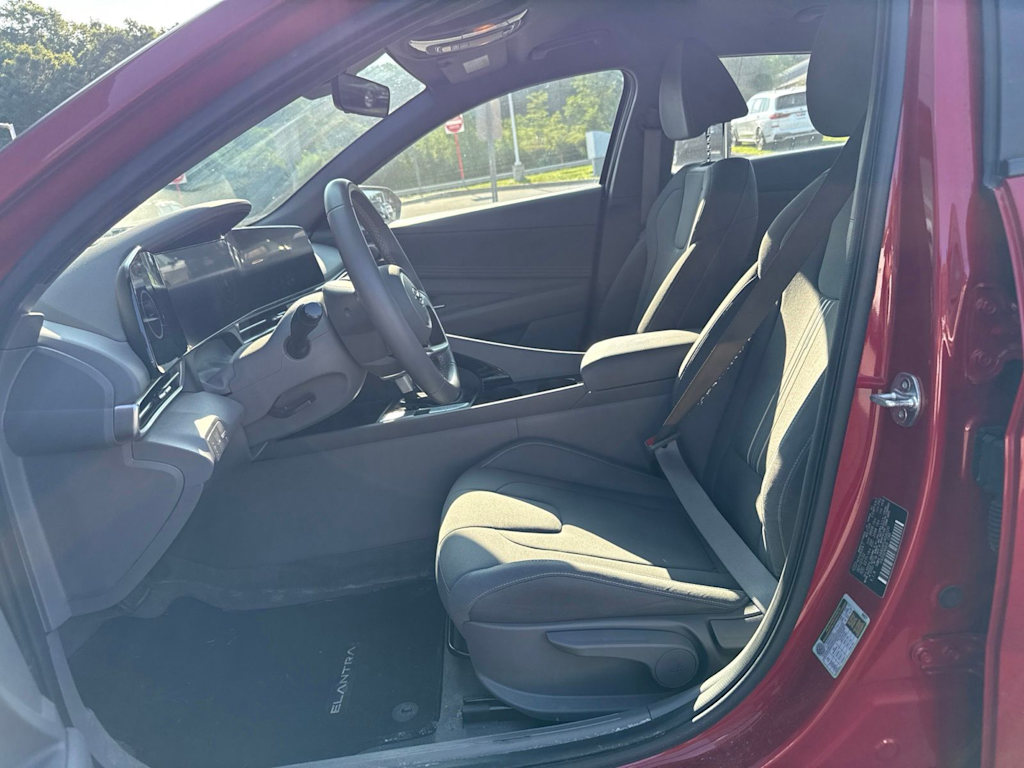Thumbnail: 2023 Hyundai Elantra - 6