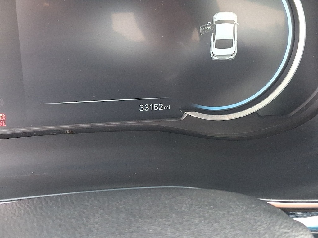 Thumbnail: 2025 Genesis G70 - 13