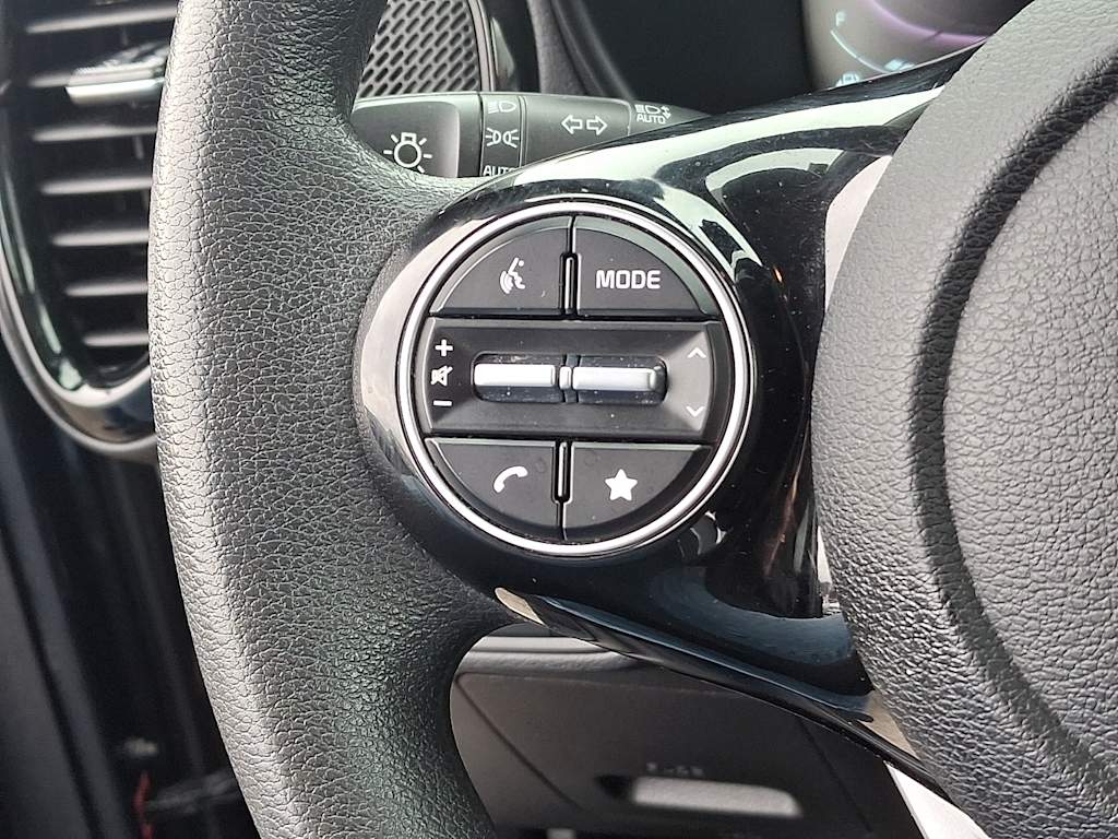 Thumbnail: 2023 Kia Soul - 24