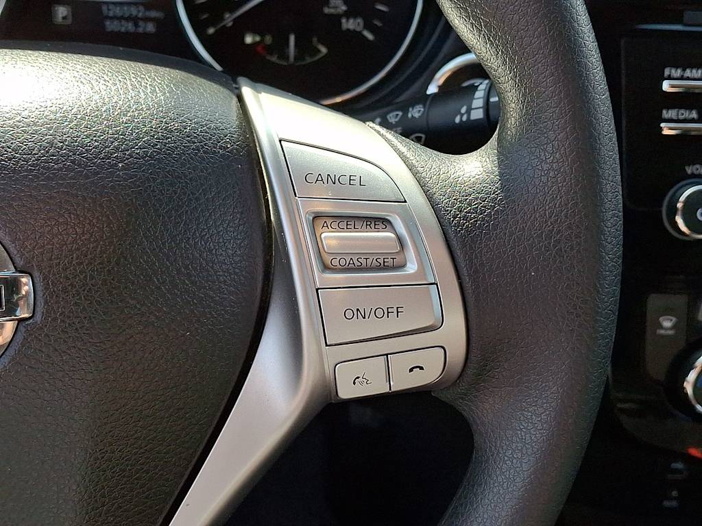 Thumbnail: 2016 Nissan Rogue - 24