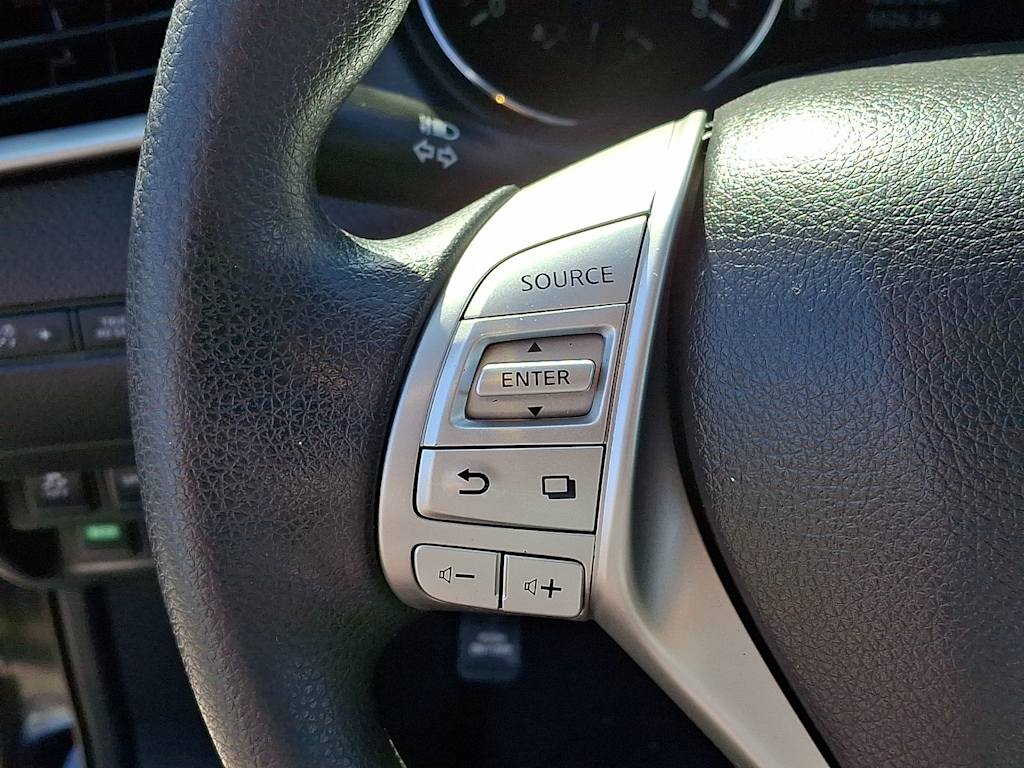 Thumbnail: 2016 Nissan Rogue - 23