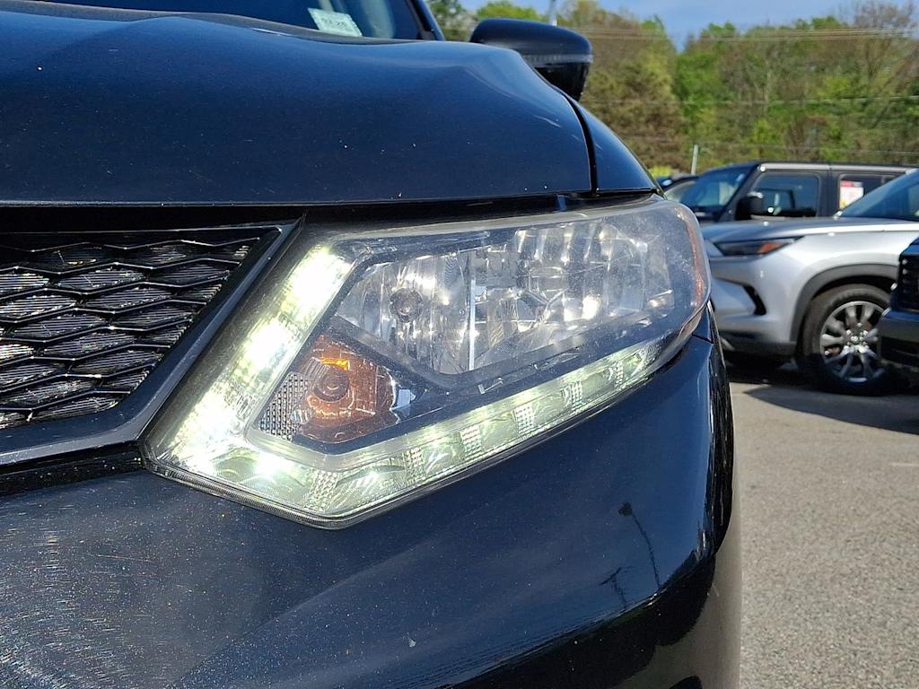 Thumbnail: 2016 Nissan Rogue - 19