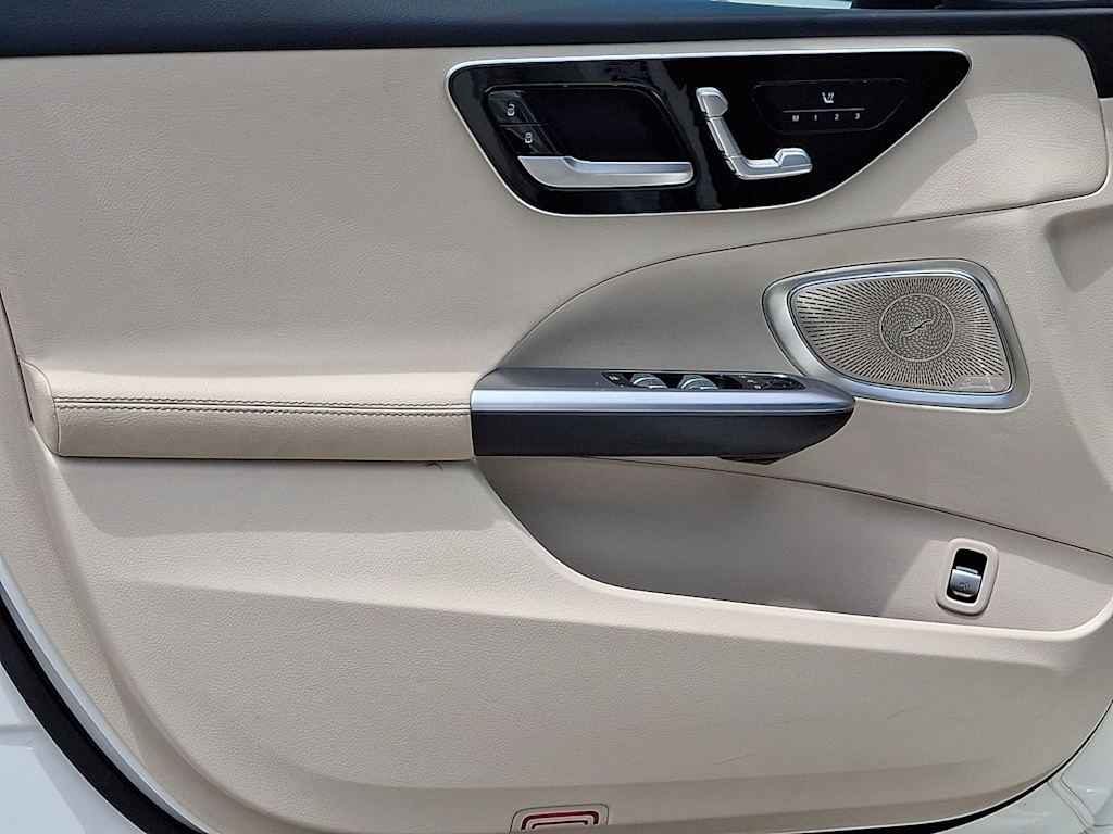 Thumbnail: 2022 Mercedes-Benz C-Class - 20