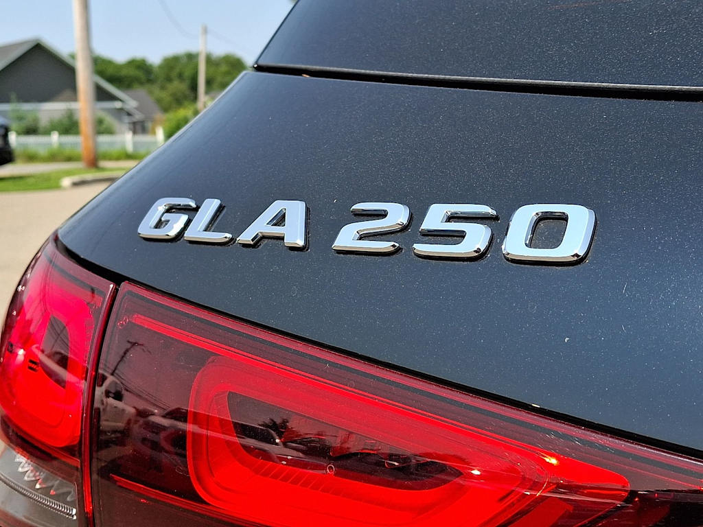 Thumbnail: 2023 Mercedes-Benz GLA - 32