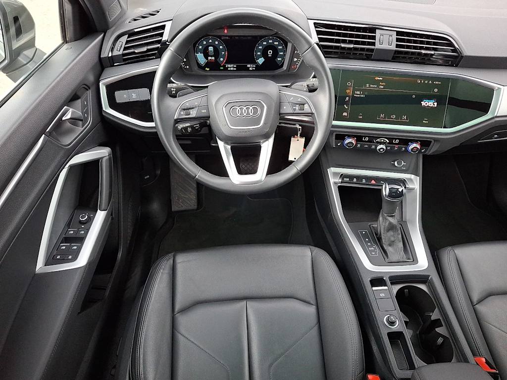 Thumbnail: 2025 Audi Q3 - 2