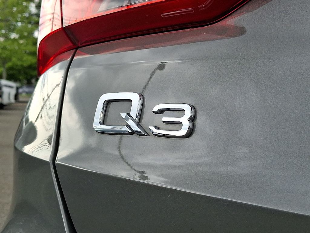Thumbnail: 2025 Audi Q3 - 7