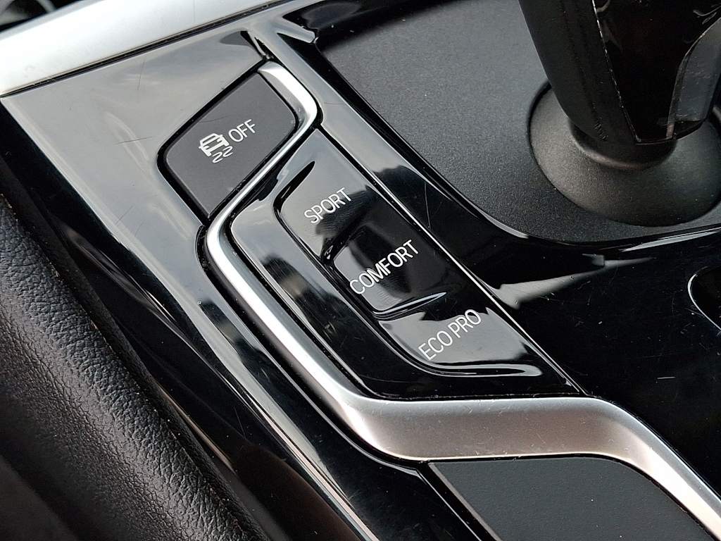 Thumbnail: 2020 BMW 5 Series - 24
