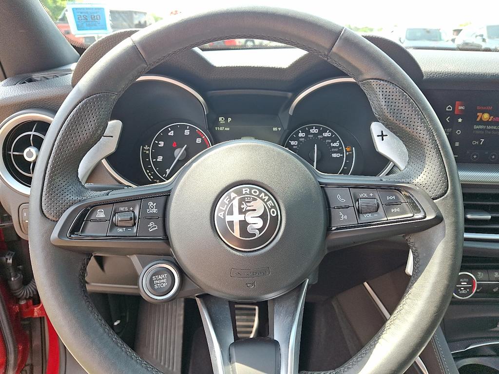 Thumbnail: 2022 Alfa Romeo Stelvio - 9