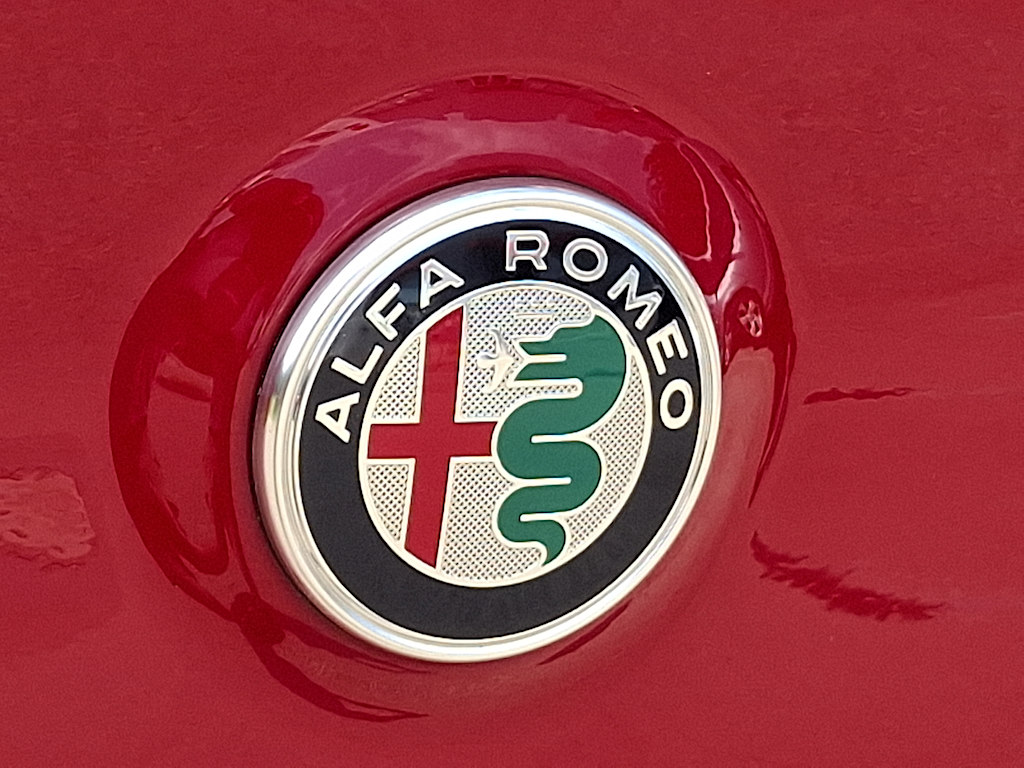 Thumbnail: 2022 Alfa Romeo Stelvio - 7