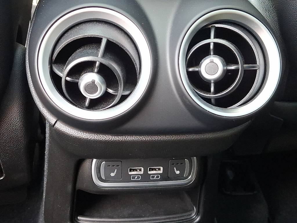 Thumbnail: 2022 Alfa Romeo Stelvio - 20