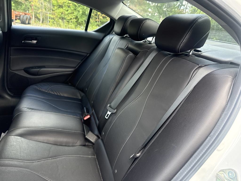 Thumbnail: 2019 Acura ILX - 19