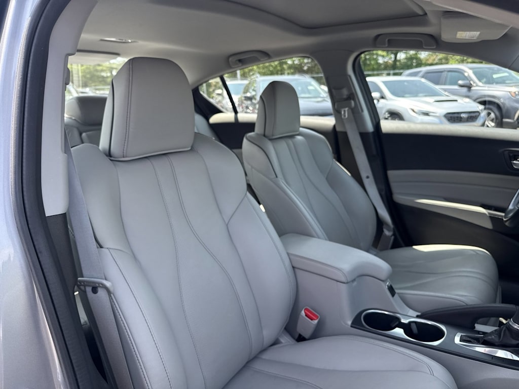 Thumbnail: 2022 Acura ILX - 9