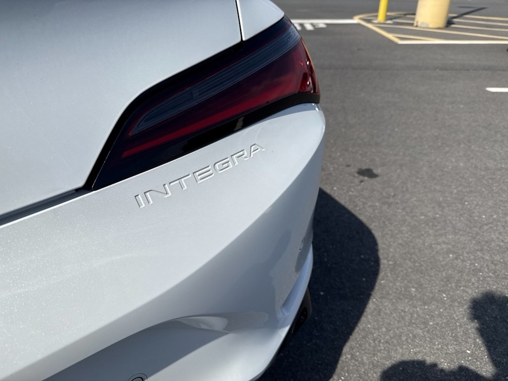Thumbnail: 2023 Acura Integra - 22