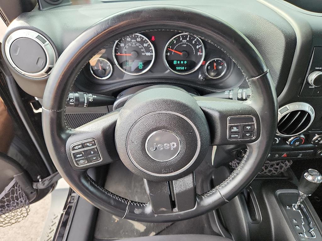 Thumbnail: 2013 Jeep Wrangler - 9