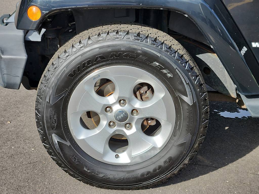 Thumbnail: 2013 Jeep Wrangler - 8