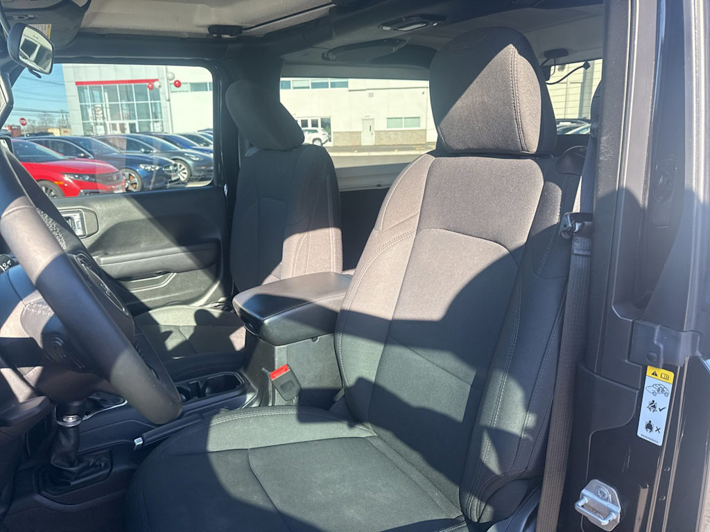 Thumbnail: 2018 Jeep Wrangler - 8