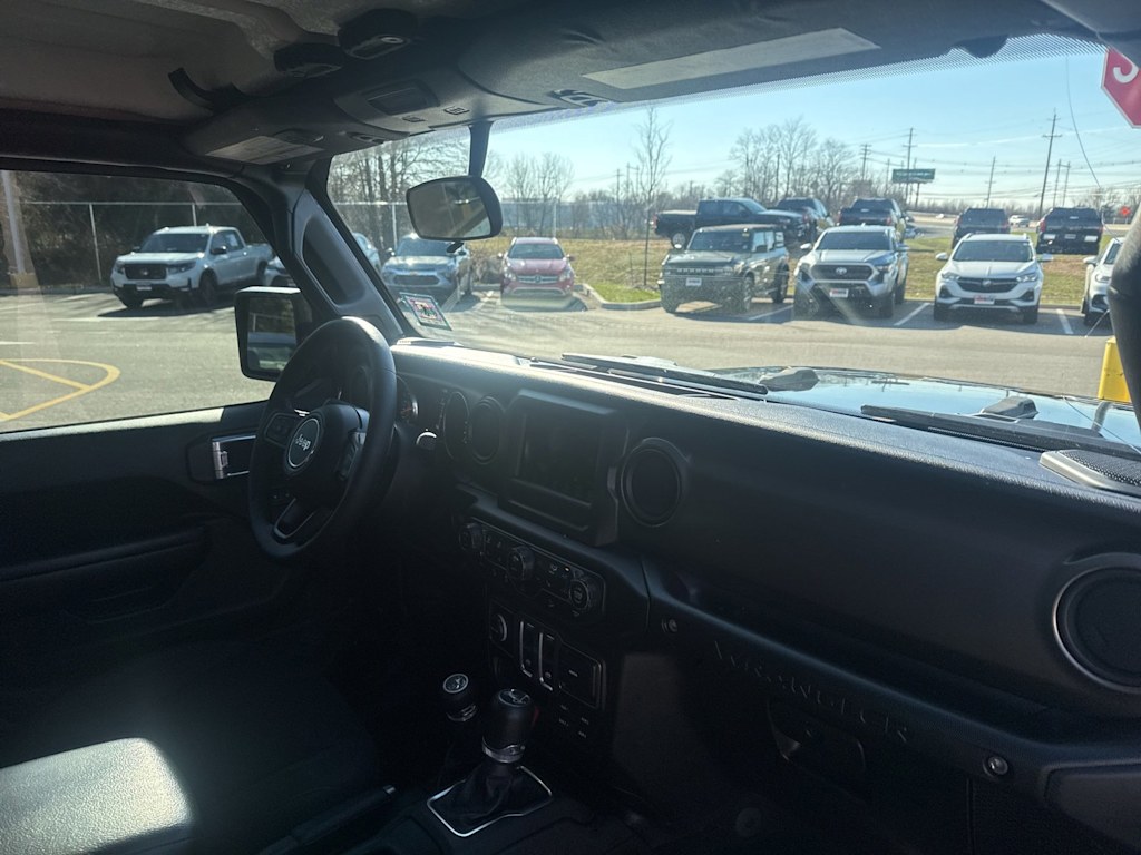 Thumbnail: 2018 Jeep Wrangler - 7