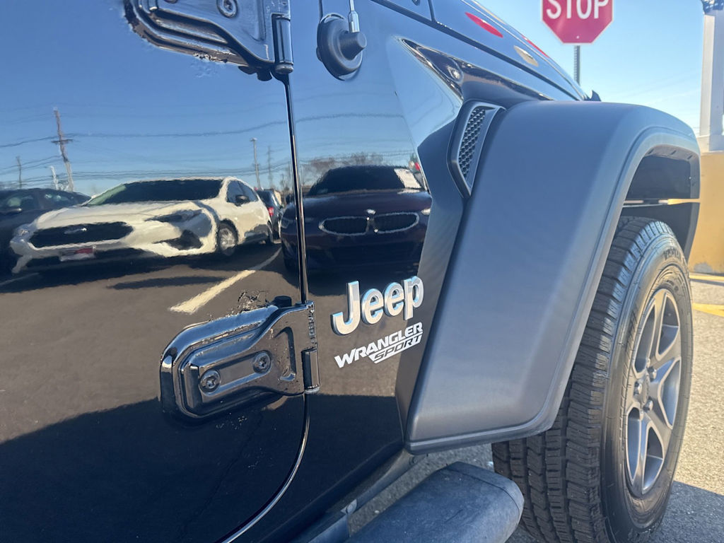Thumbnail: 2018 Jeep Wrangler - 18