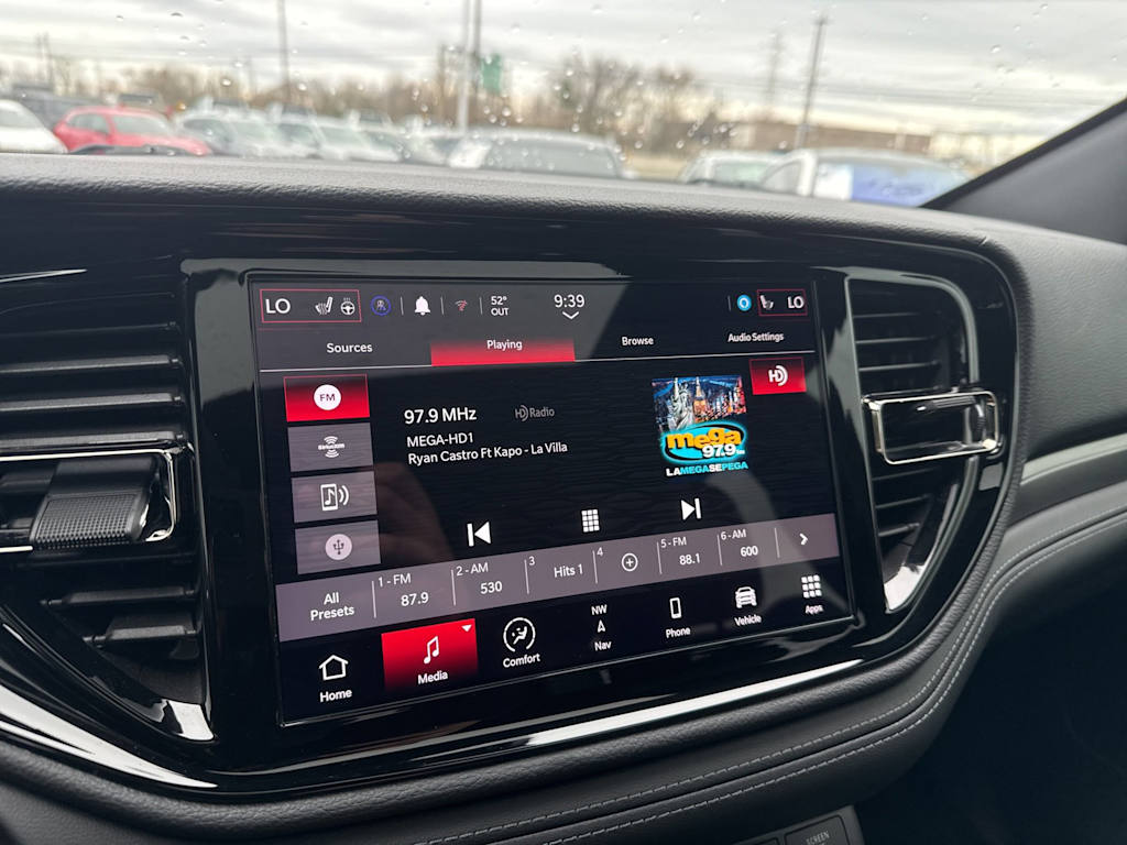 Thumbnail: 2022 Dodge Durango - 14