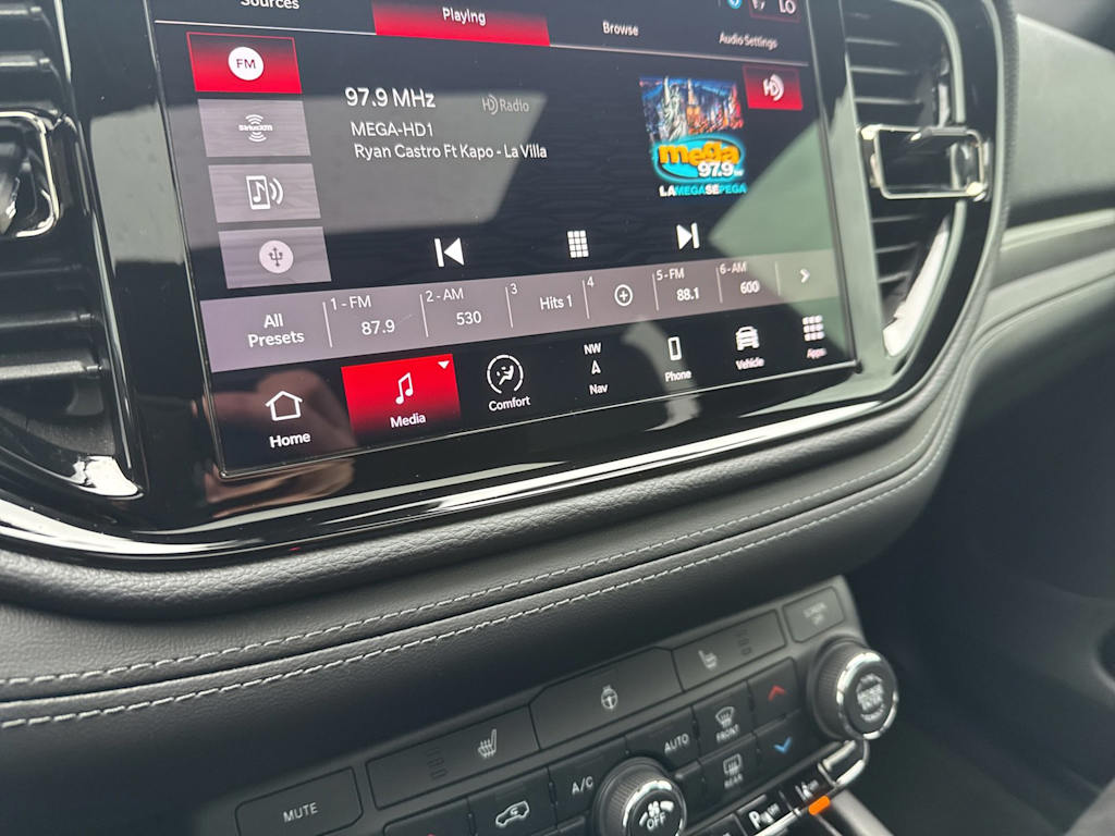 Thumbnail: 2022 Dodge Durango - 24