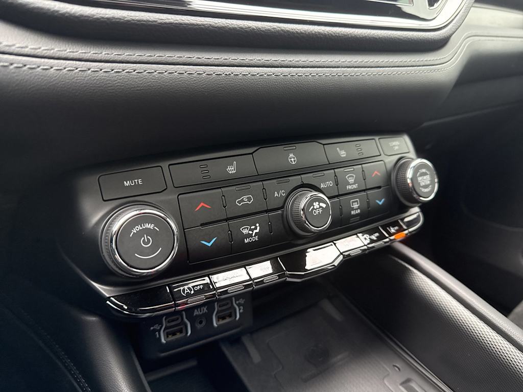 Thumbnail: 2022 Dodge Durango - 25